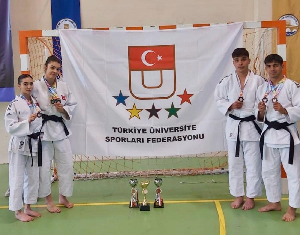 Judo Şampiyonası’nda 3 Kupa, 8 Madalya