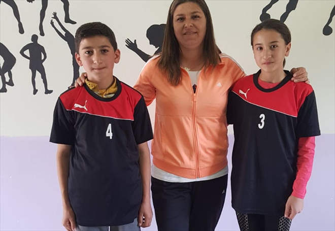 KÖYLERİNİ TEMSİL EDECEKLER