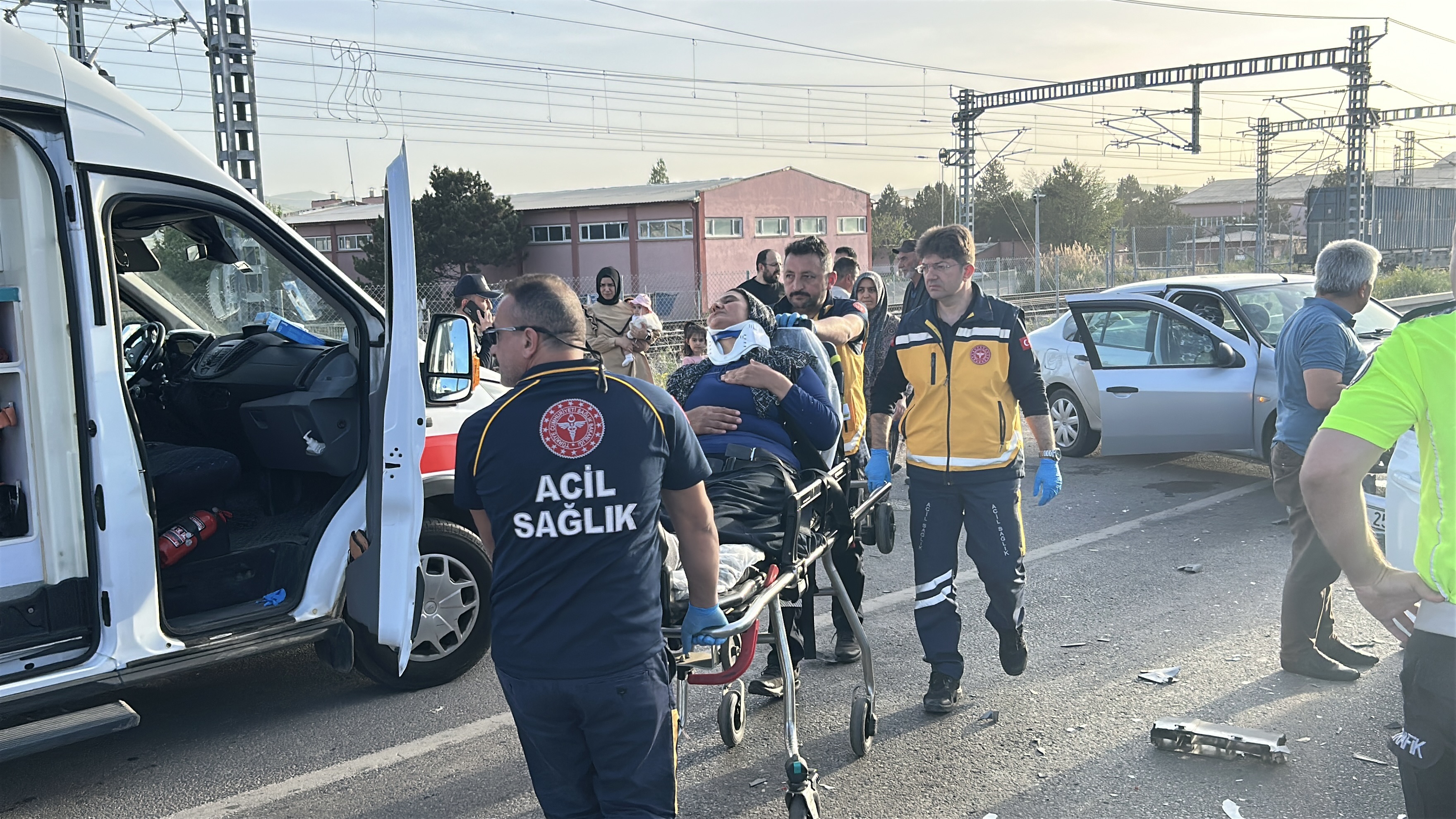 Sivas'ta Zincirleme kaza: 4 Kişi Yaralandı