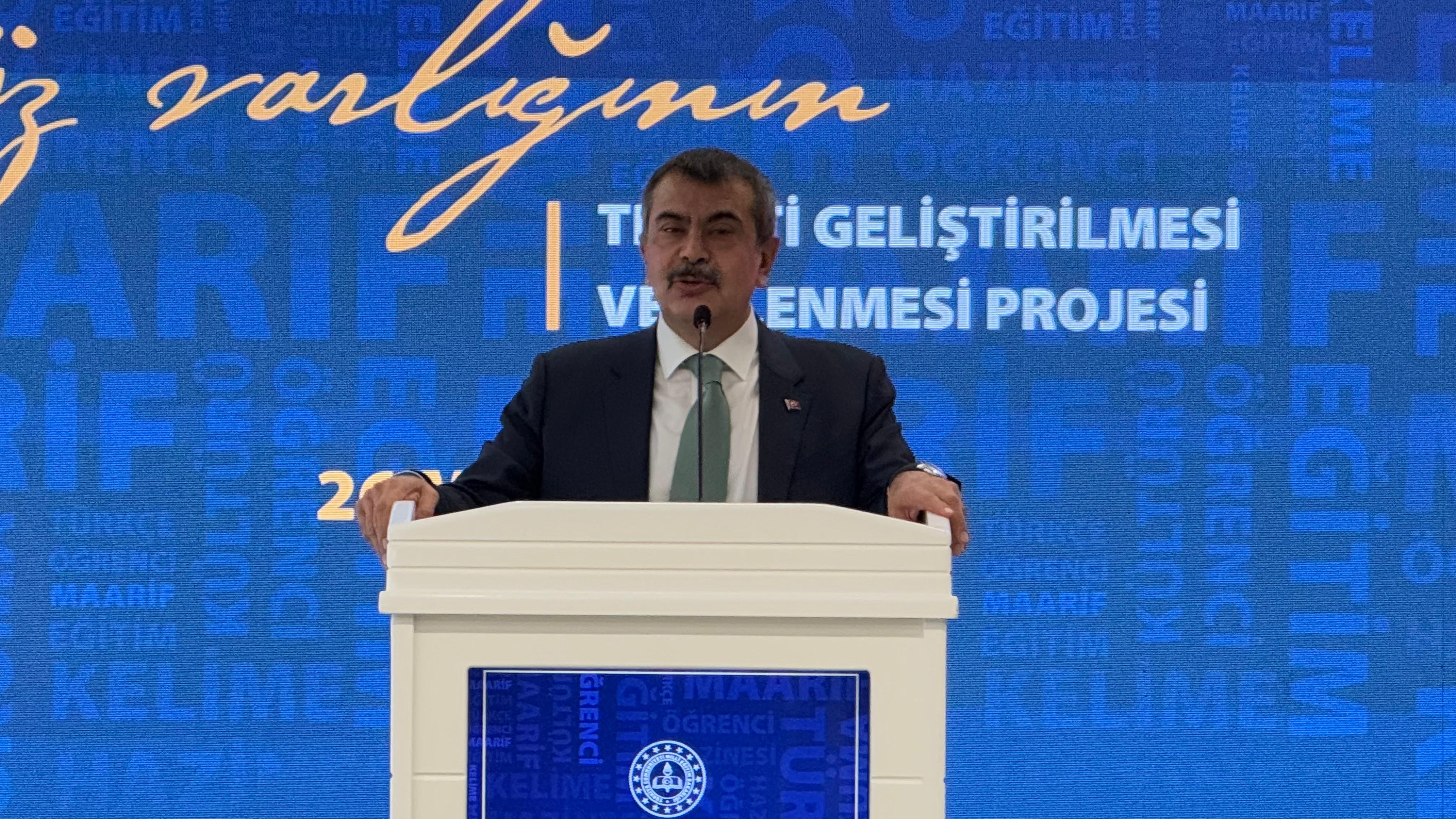 Bakan Tekin'den Ana Dil Uyarısı