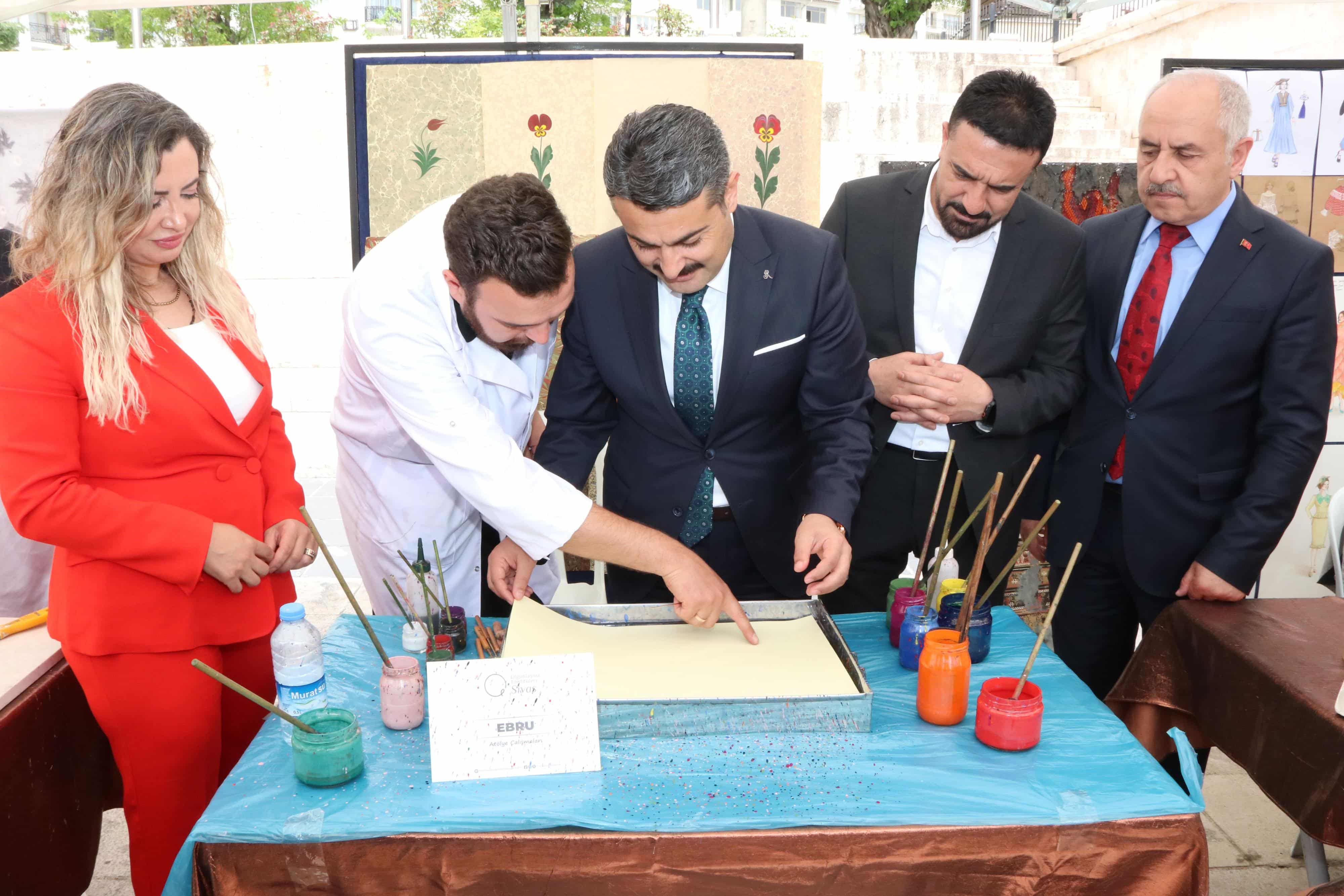 Sivas’ta “Hayat Boyu Öğrenme” Şenliği Başladı
