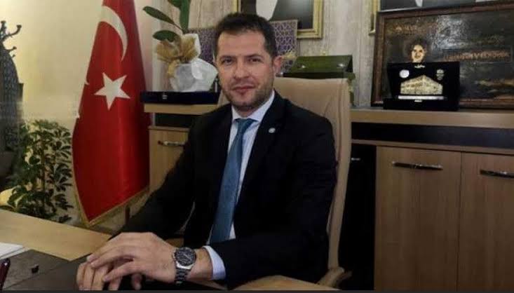 Karasu'dan Çarpıcı Açıklama: Sivaslı Gençler Evlenemiyor!