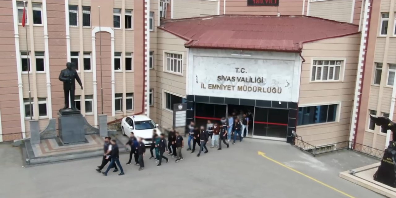 Sivas Merkezli 4 İlde Yasadışı Bahis Operasyonu: 7 Tutuklama