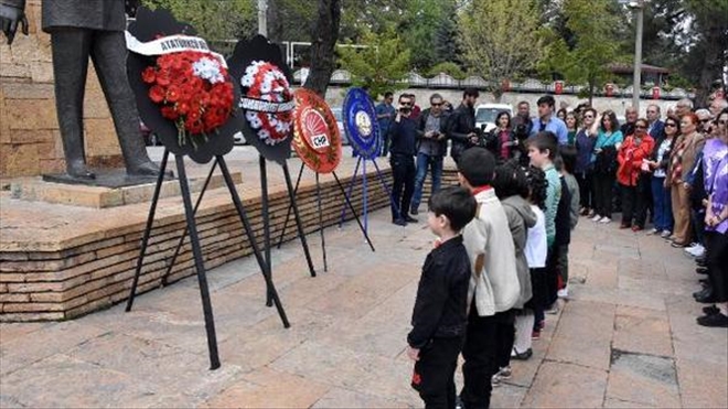 CHP ve DERNEKLERDEN 23 NİSAN KUTLAMASI