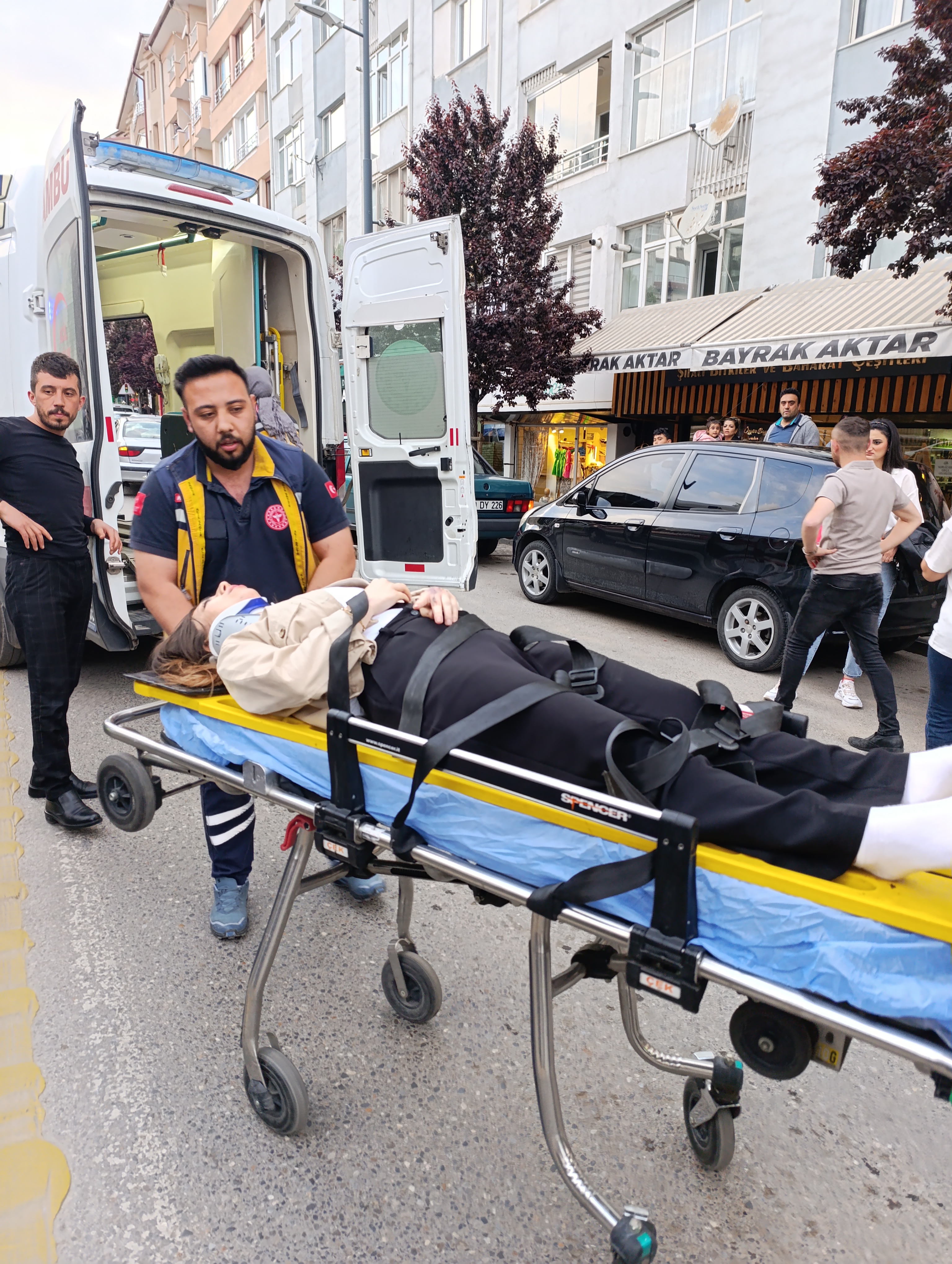 Sivas’ta Trafik Kazası: Genç Kıza Çarptıktan Sonra Kaçtı