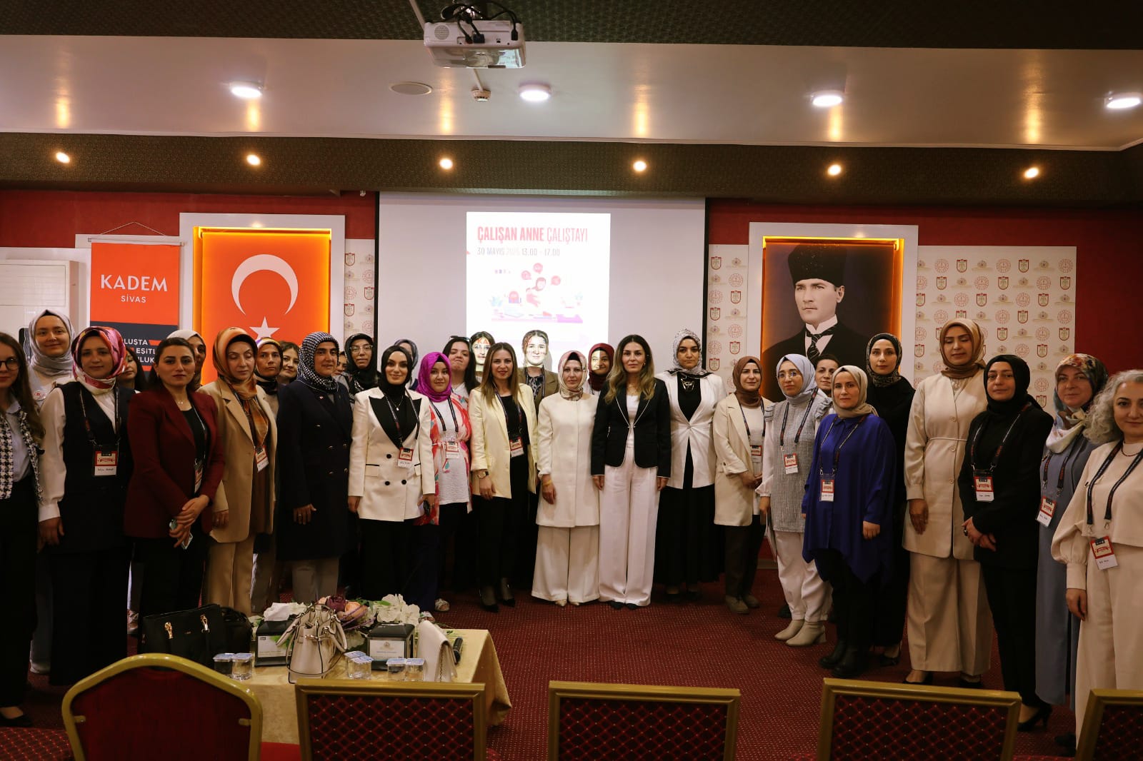 Sivas'ta "Çalışan Anne Çalıştayı" Büyük İlgi Gördü