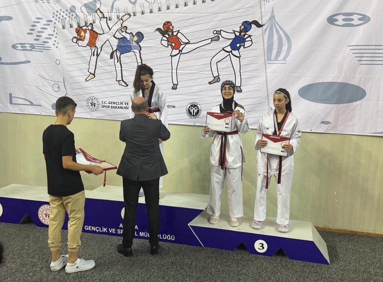 Sivaslı Sporcu Taekwondo’da Türkiye 3.’sü Oldu