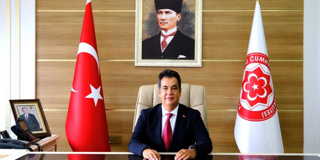 SCÜ Rektörü Şengönül: Bu Bayram Mazlumların Yüzü Gülsün