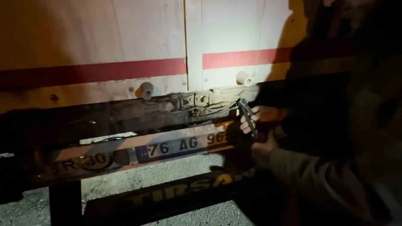 Sivas'ta Göçmen Kaçakçılarına Darbe