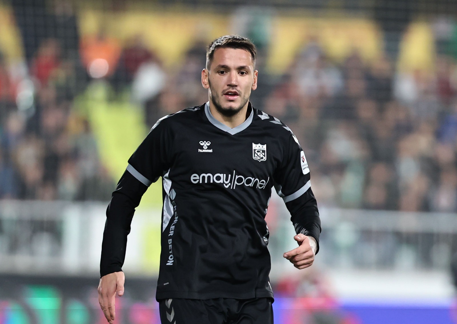 Sivasspor'da Rey Manaj Belirsizliği!