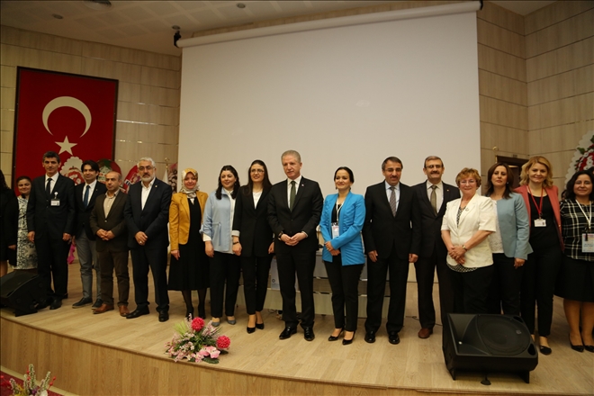 EBELİK SEMPOZYUMU DÜZENLENDİ