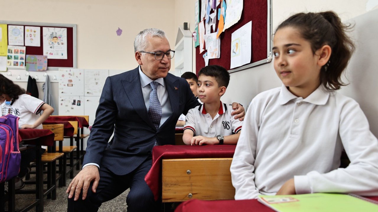 Vali Şimşek Minik Daveti Geri Çevirmedi