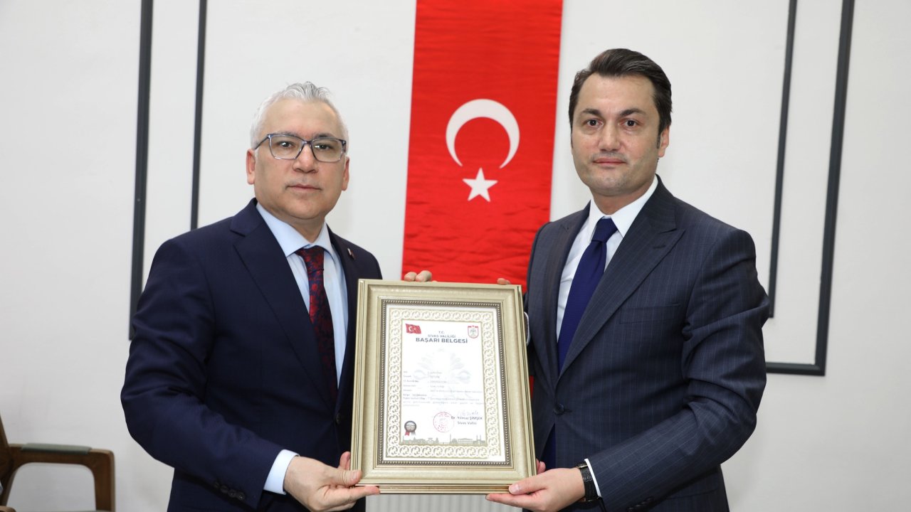 Sivas Şakir Öner Öztürk'e Veda Etti