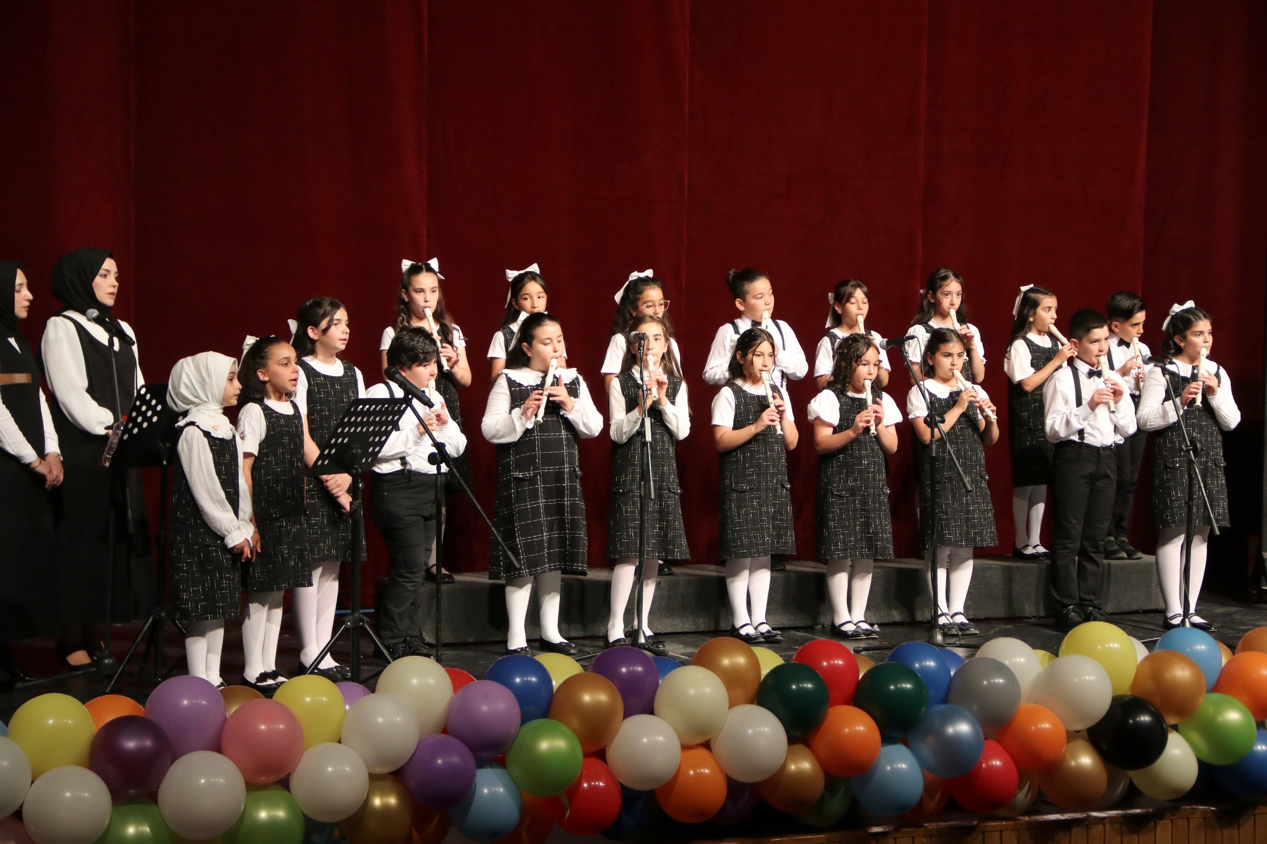 Sivas'ta Çocuklardan Müzik Şöleni