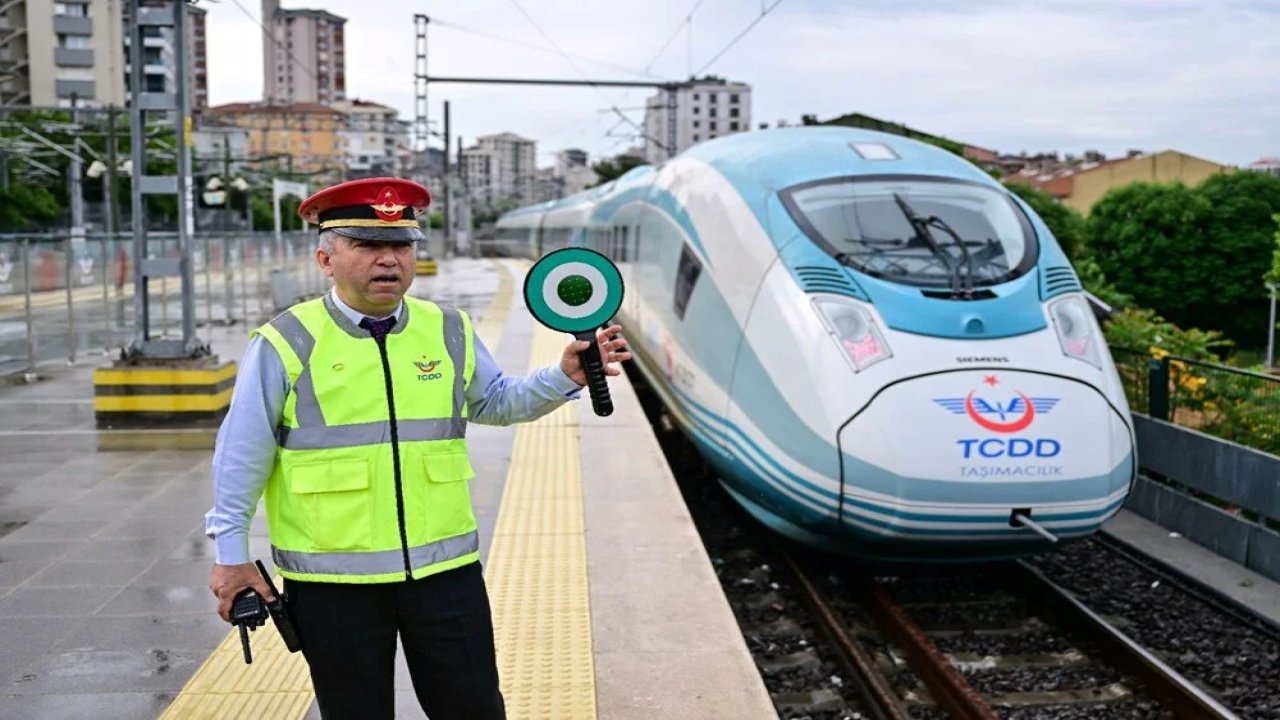 Bilet Alanlar Dikkat! Sivas-İstanbul YHT Sefer Saati Değişti