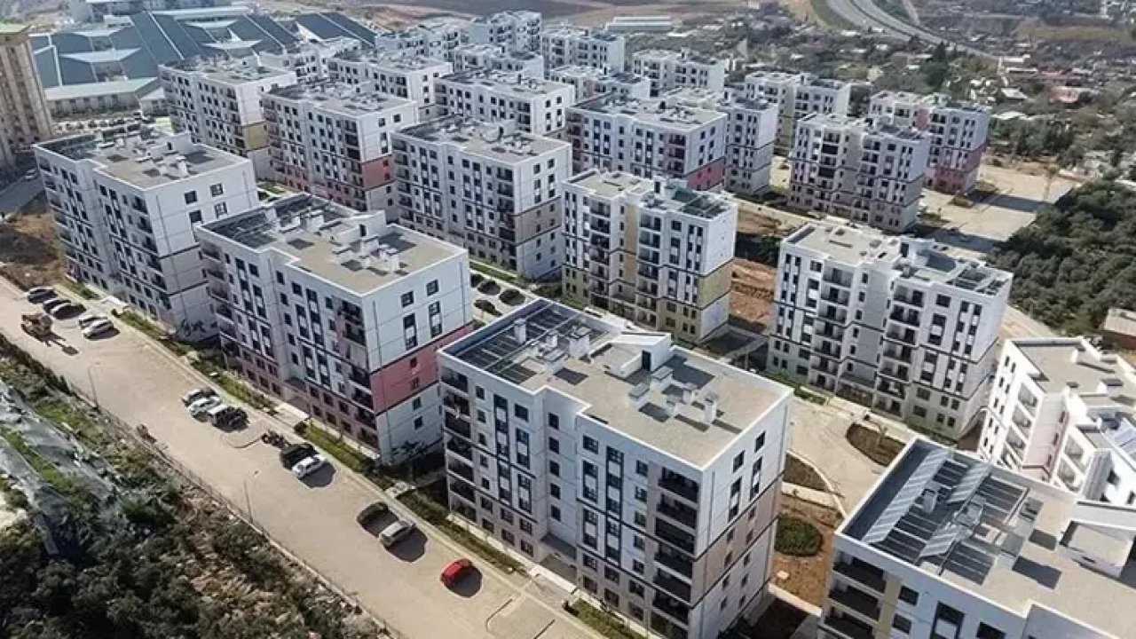 5 bin 899 konutu hak sahiplerine teslim edildi