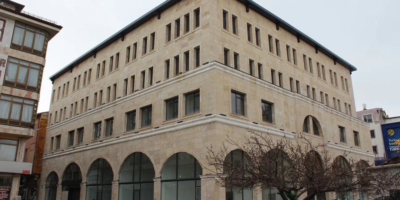 Sivas'ta Vakıf Binası İhalesinde Rekor Kiralar