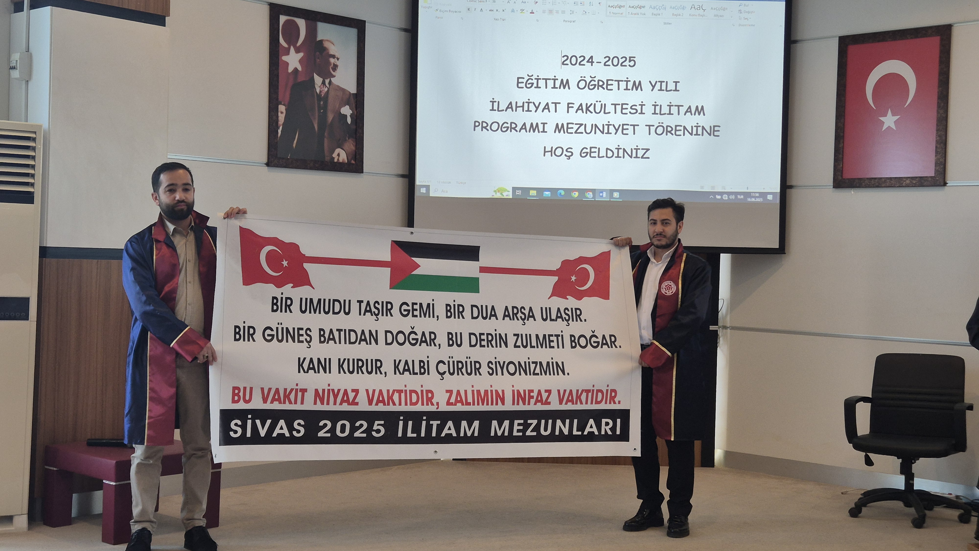Sivas'taki Mezuniyette Gazze Unutulmadı