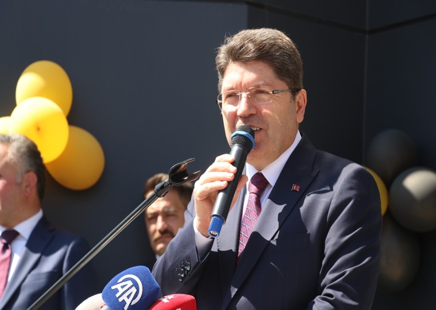 Bakan Tunç: İnsan kaynağımızın güçlü olması lazım