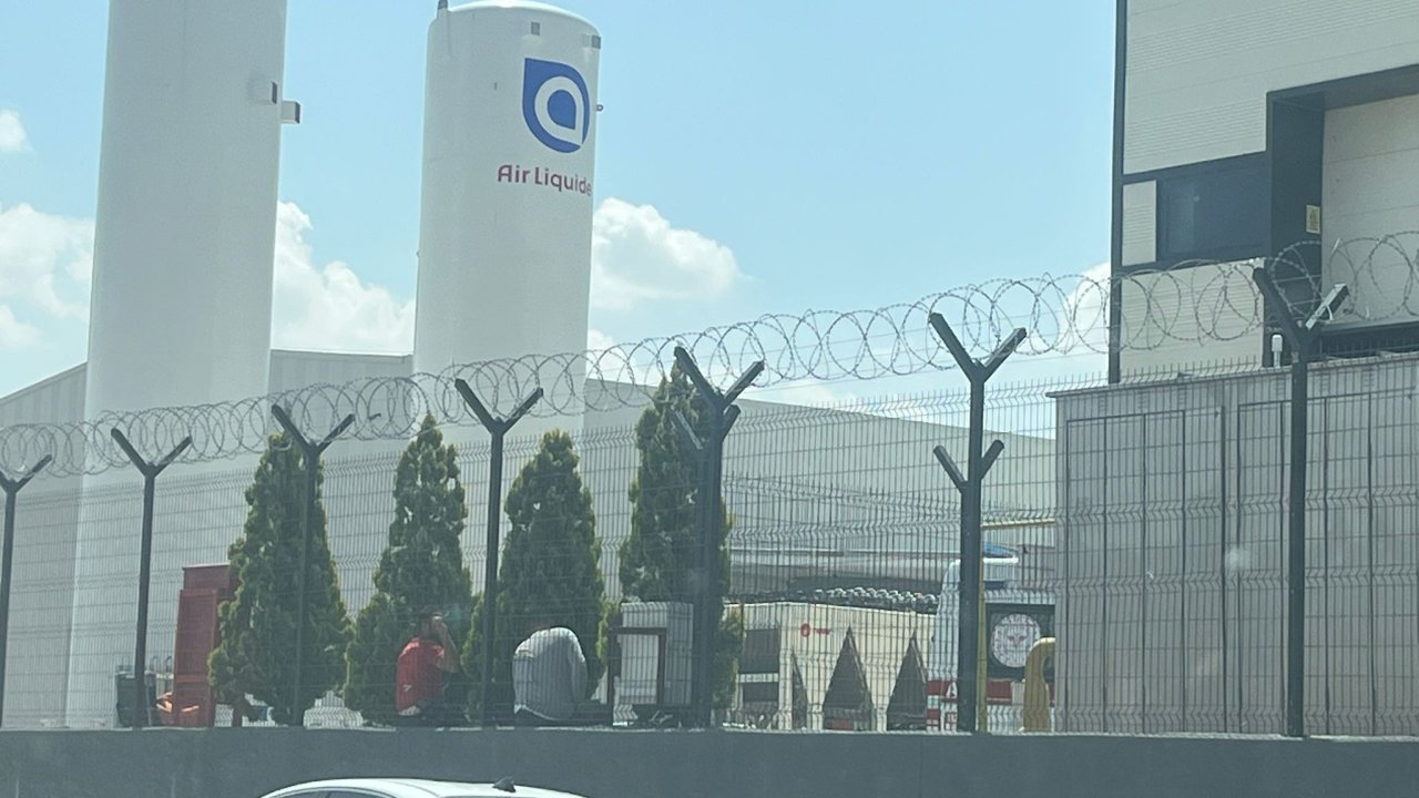 Lityum fabrikasında sızıntı; 2 işçi öldü