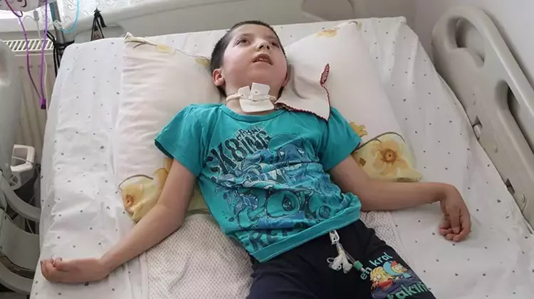 Yüzde 1 Umutla Hayata Tutundu