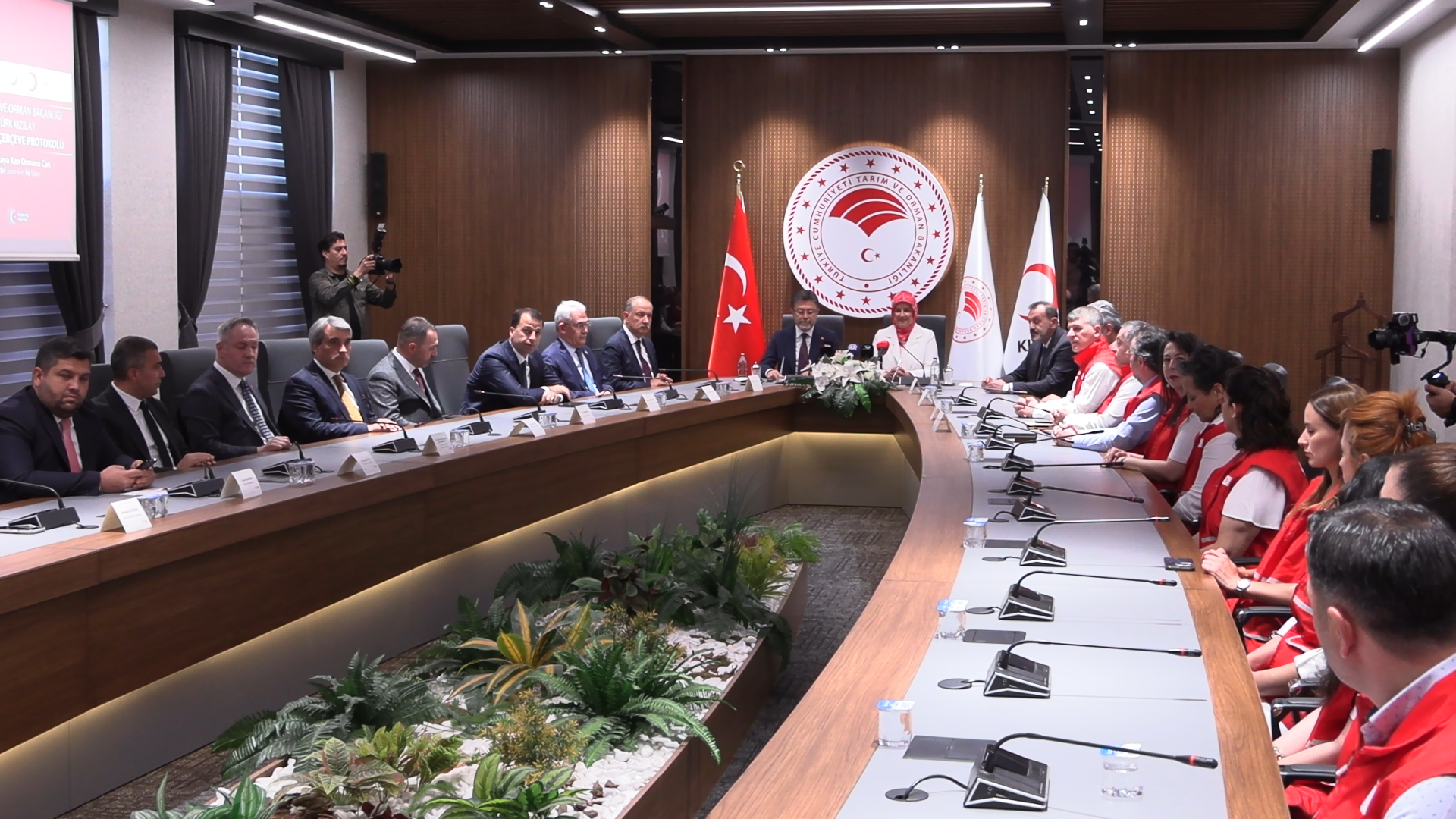 Her bir kan bağışına karşılık 3 fidan