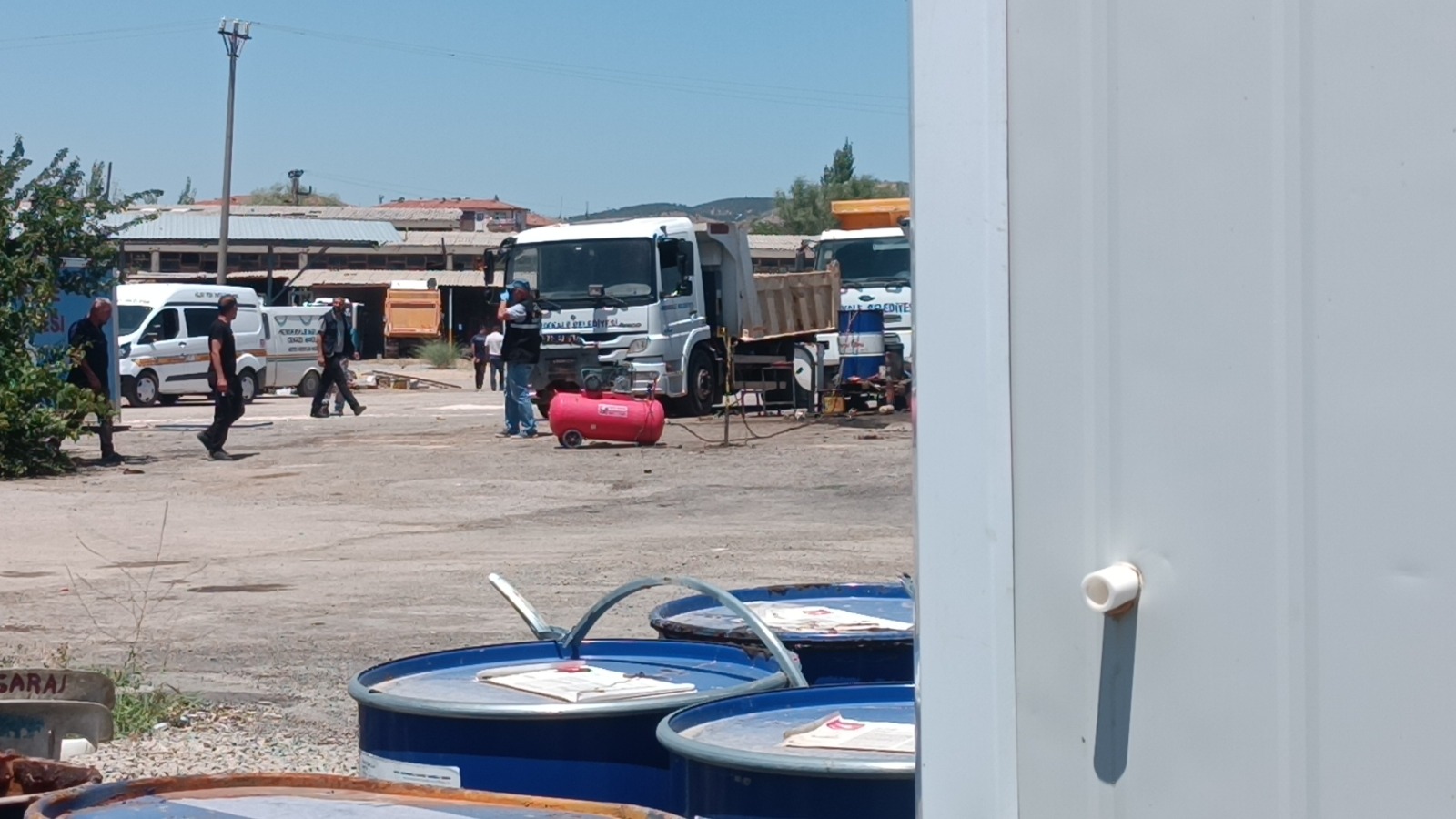 Köpük tankı patladı; 1 ağır yaralı