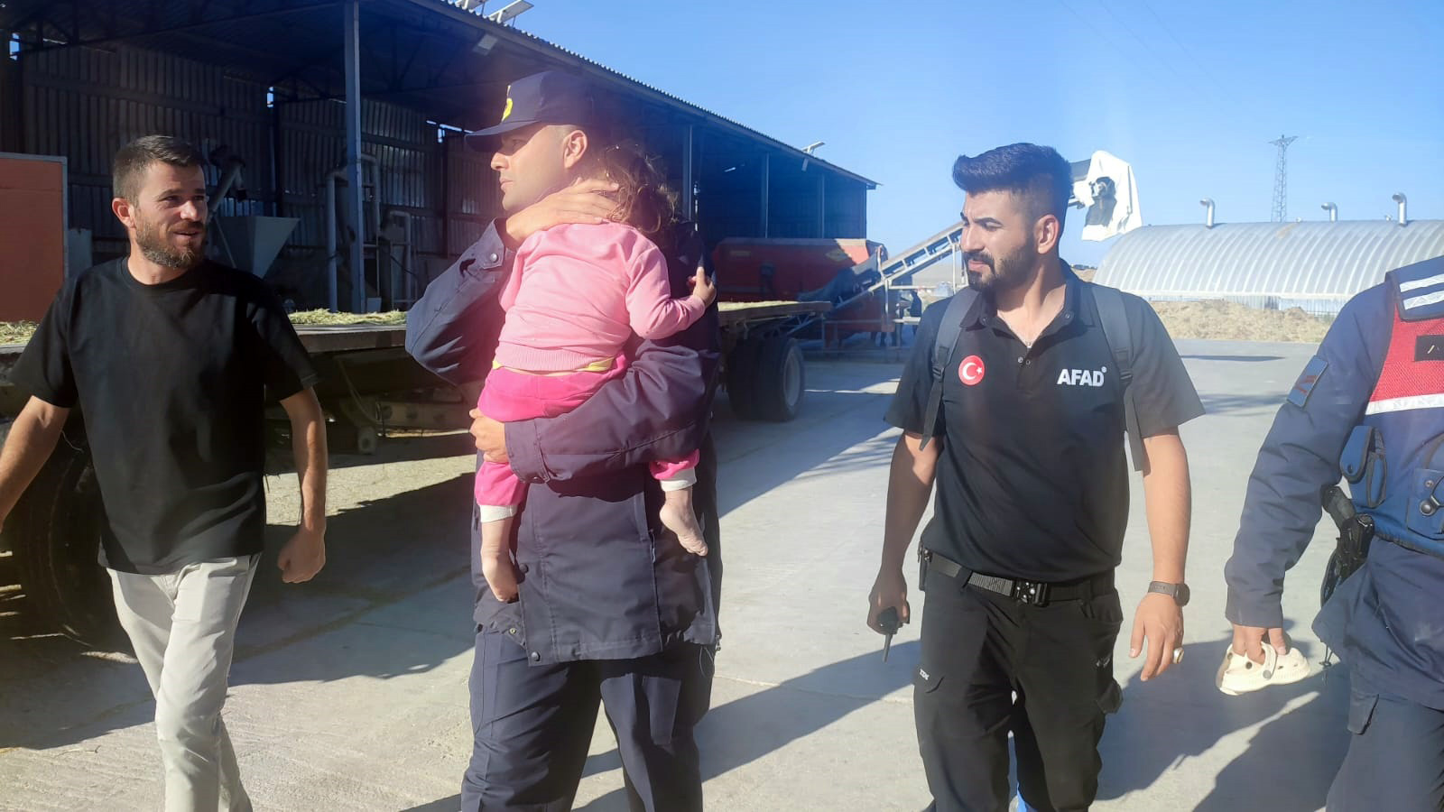 Kayıp bebek, 12 saat sonra bulundu