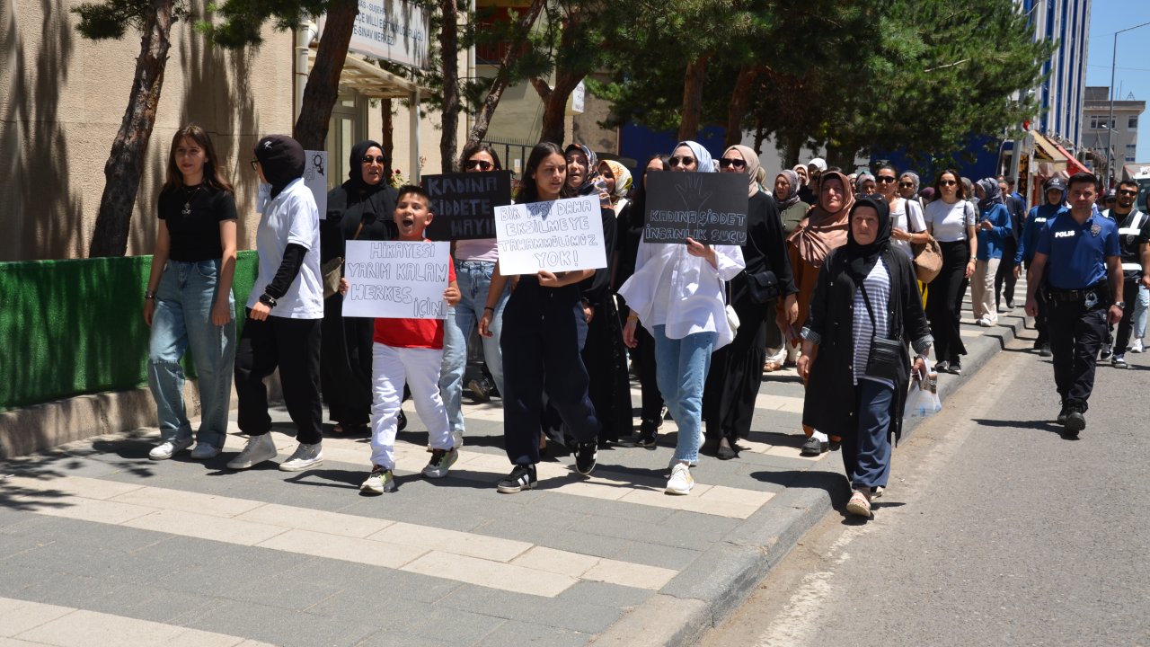 Sivas'ta Öldürülen Kadın İçin Yürüyüş