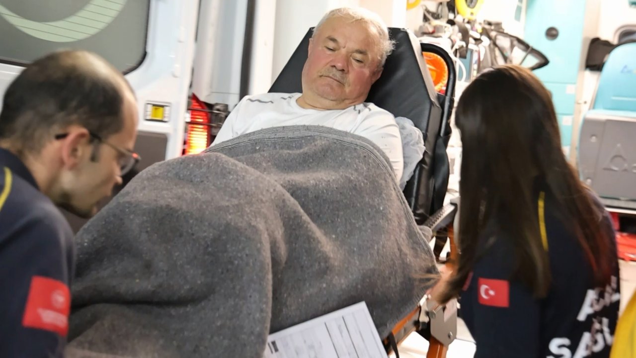 Kızılay Şube Başkanı ve 3 kişi kurtarıldı