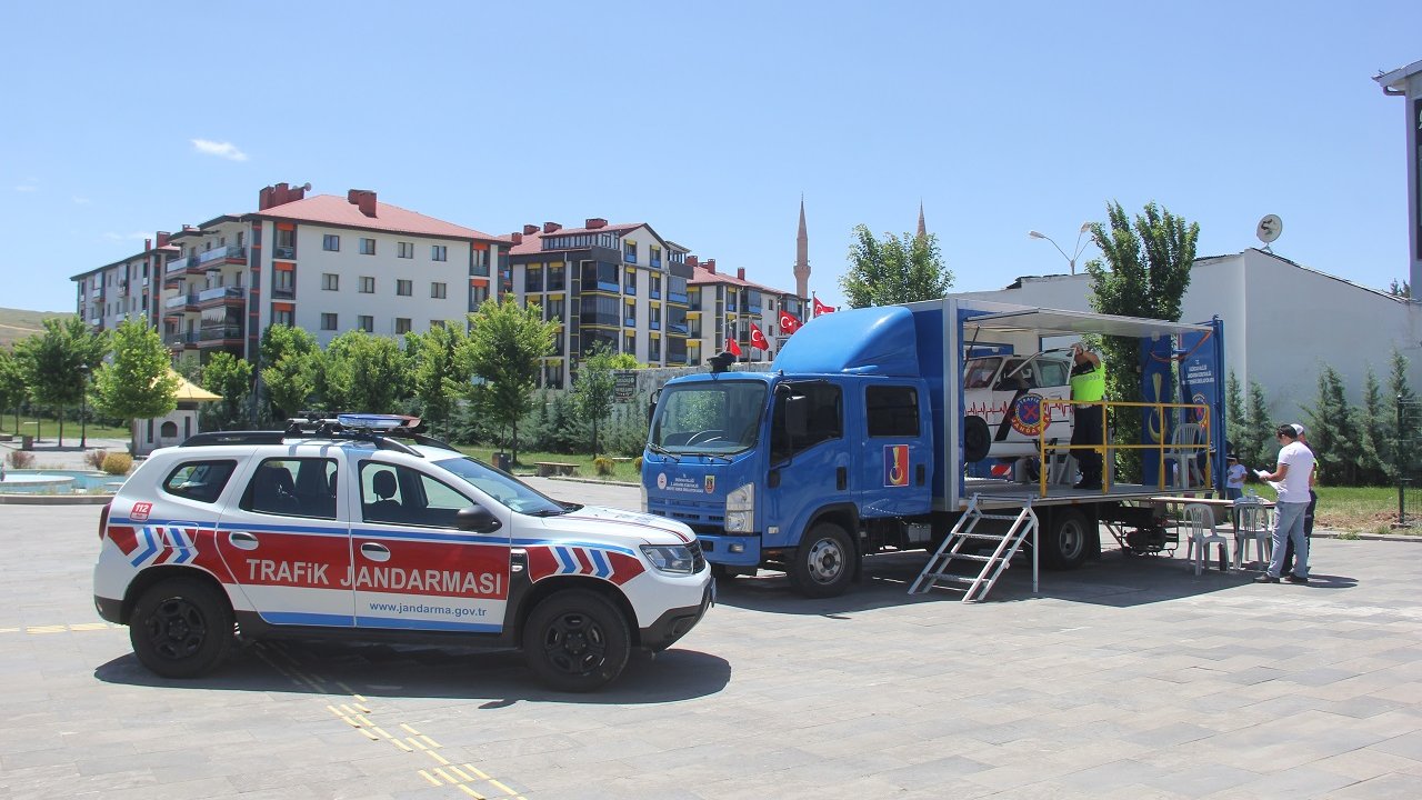 Trafik Güvenliği İçin Simülasyon Aracıyla Eğitim