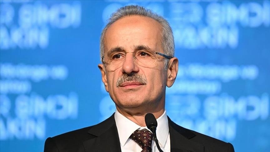 Bakan Uraloğlu: "İran'da kalan uçaklarımızı Türkiye'ye geri getiriyoruz"