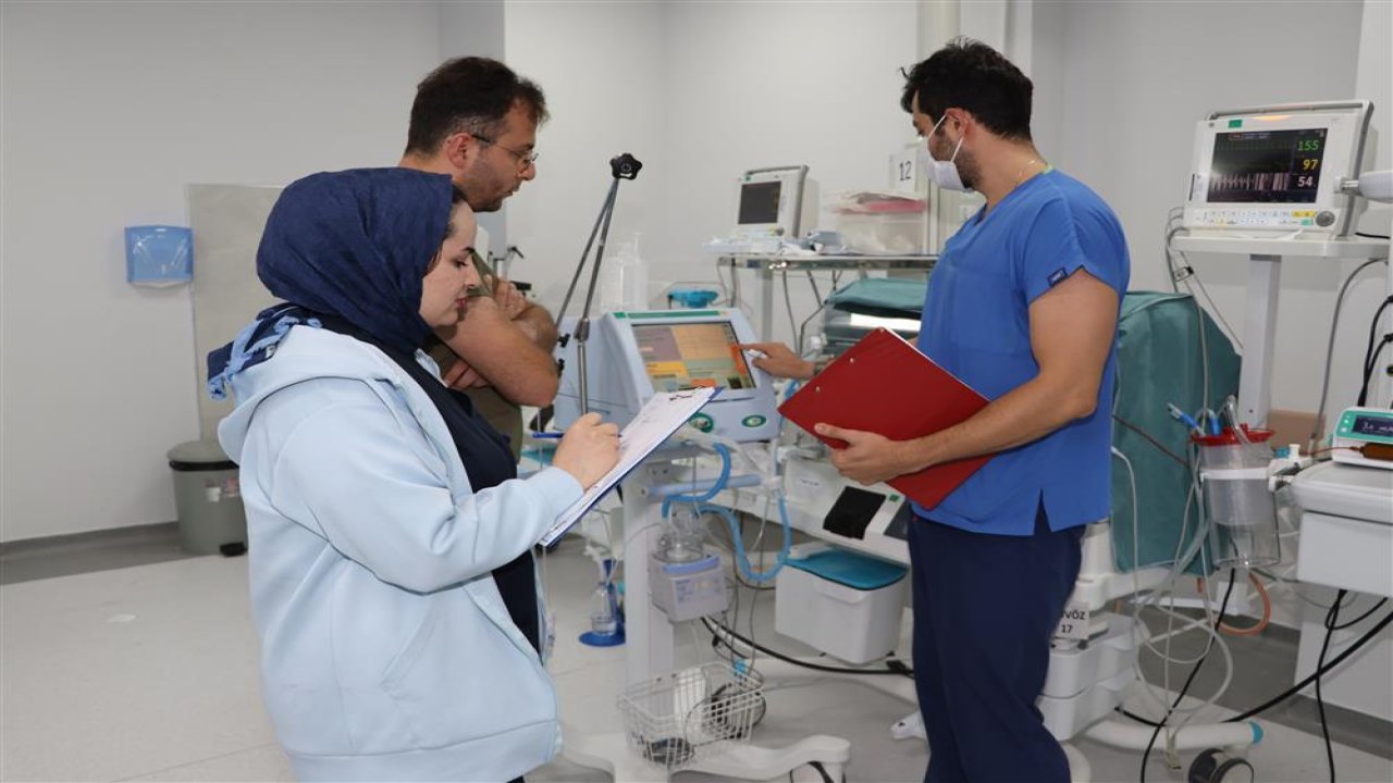 Üç Mucize Birden: Uzman Ellerden Sağlıklı Doğum