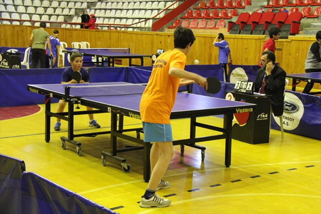 MASADA TENİSİ´NDE KÜÇÜKLER LİGİ BAŞLADI