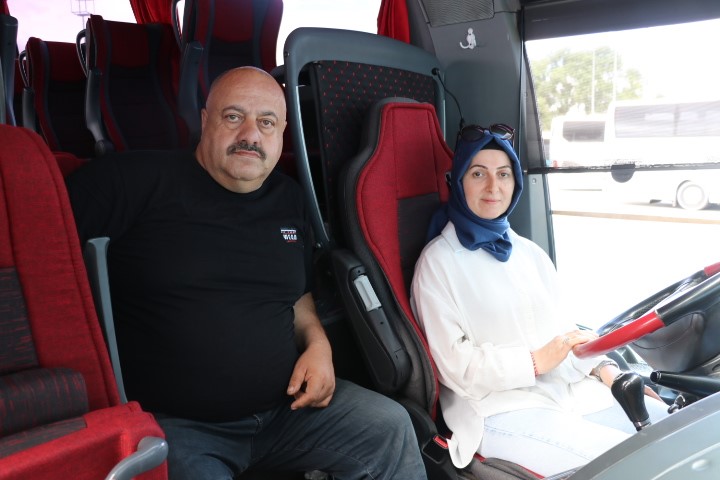 Sivas'ta Şoför Koltuğunda Aile Mesaisi