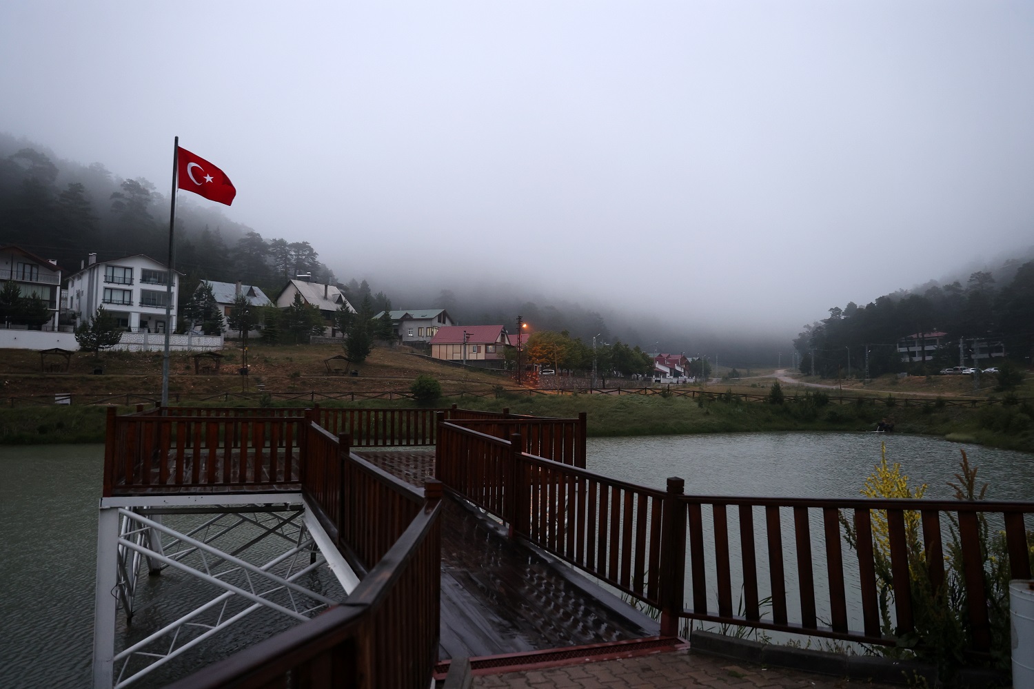 Sivas'ın Bazı Kesimlerinde Soğuk Hava ve Sağanak Etkili Oluyor