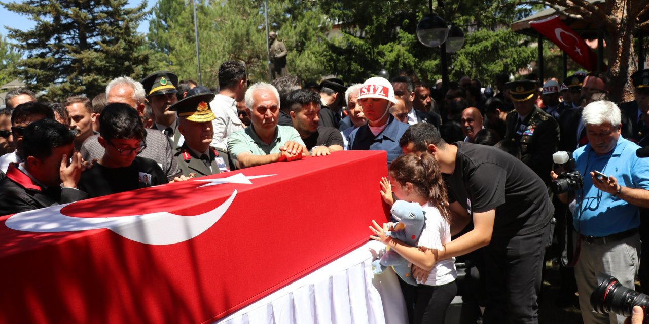 Şehit Babaya Gözyaşlarıyla Veda