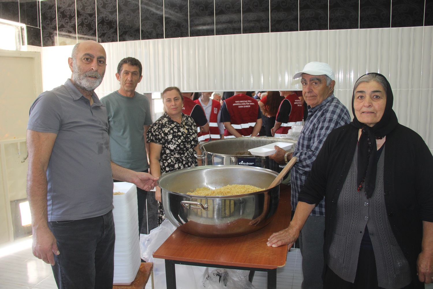 Zara'da Aşure İkramı