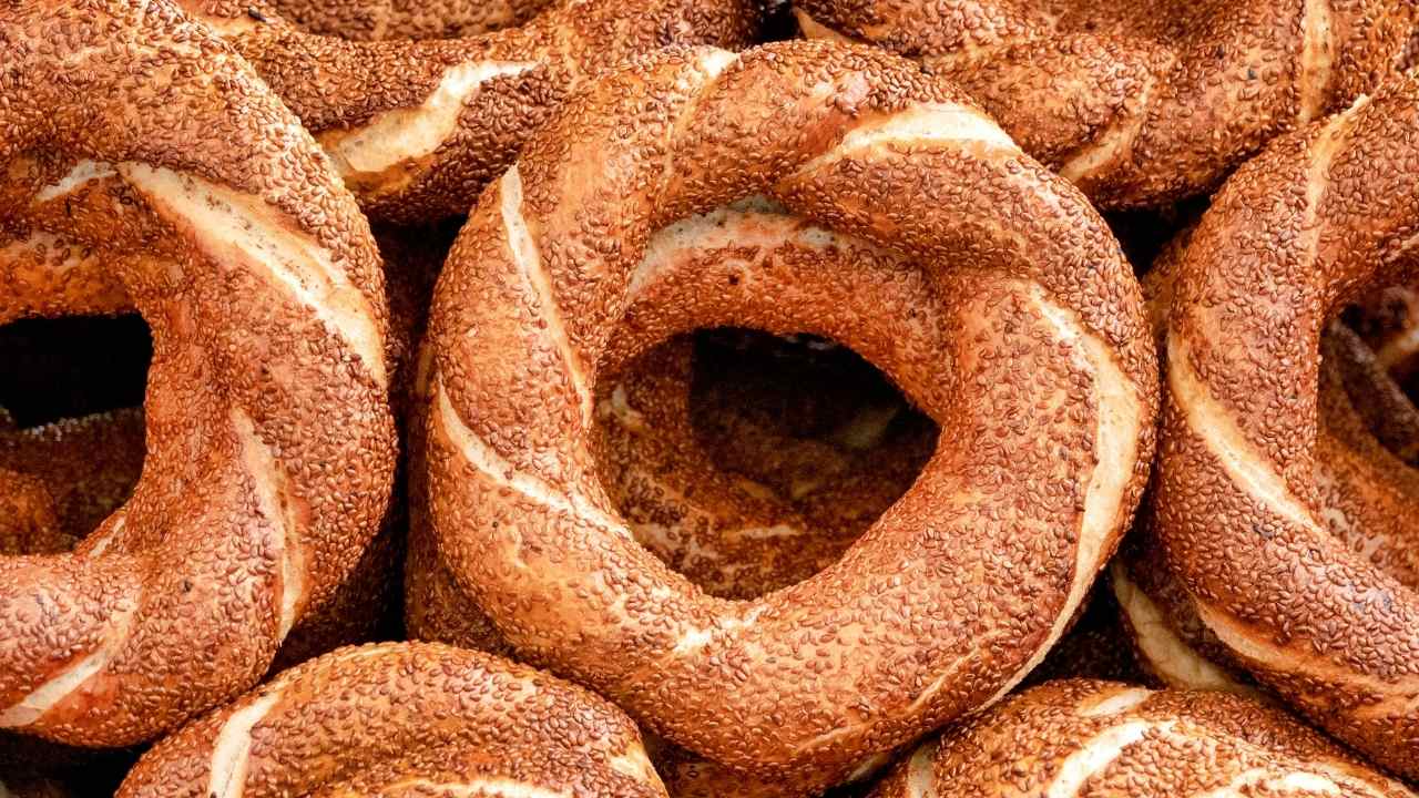 Simitlerin ortası neden delik sebebi açıklandı