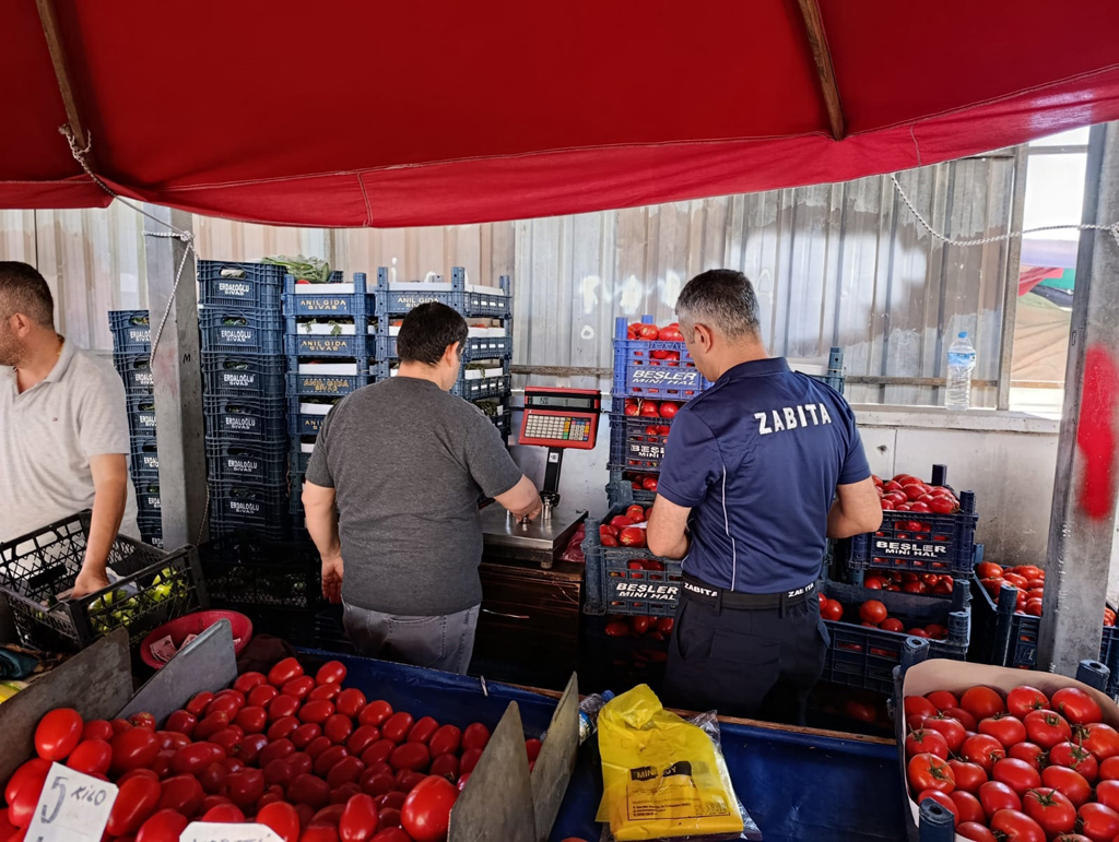 Sivas'ta Zabıtadan Ölçü ve Tartı Kontrolü