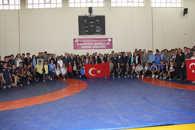 KAMPÜS´TE ÖRNEK ETKİNLİK