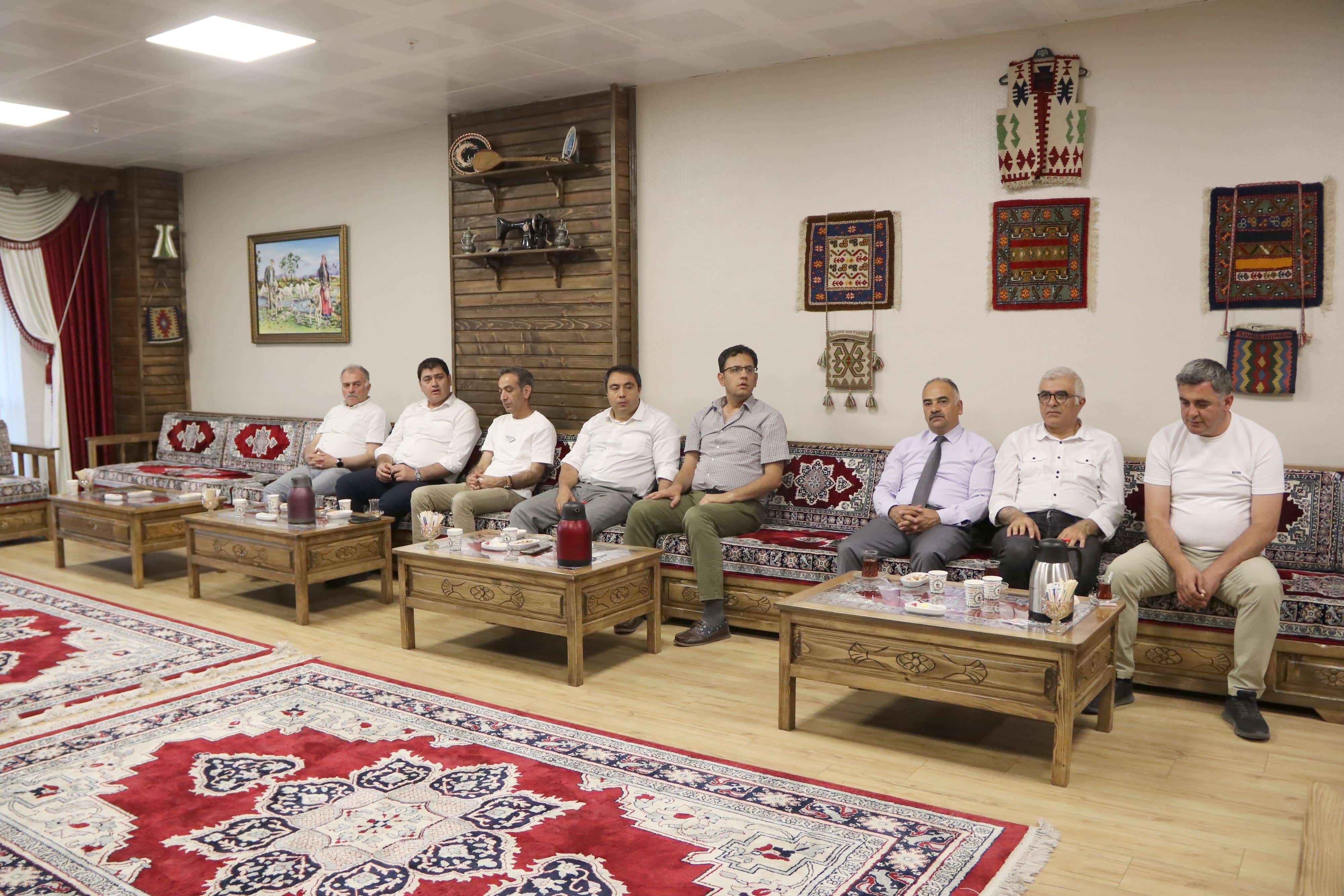 Sivas'ta Veda Töreniyle Görevi Bıraktılar