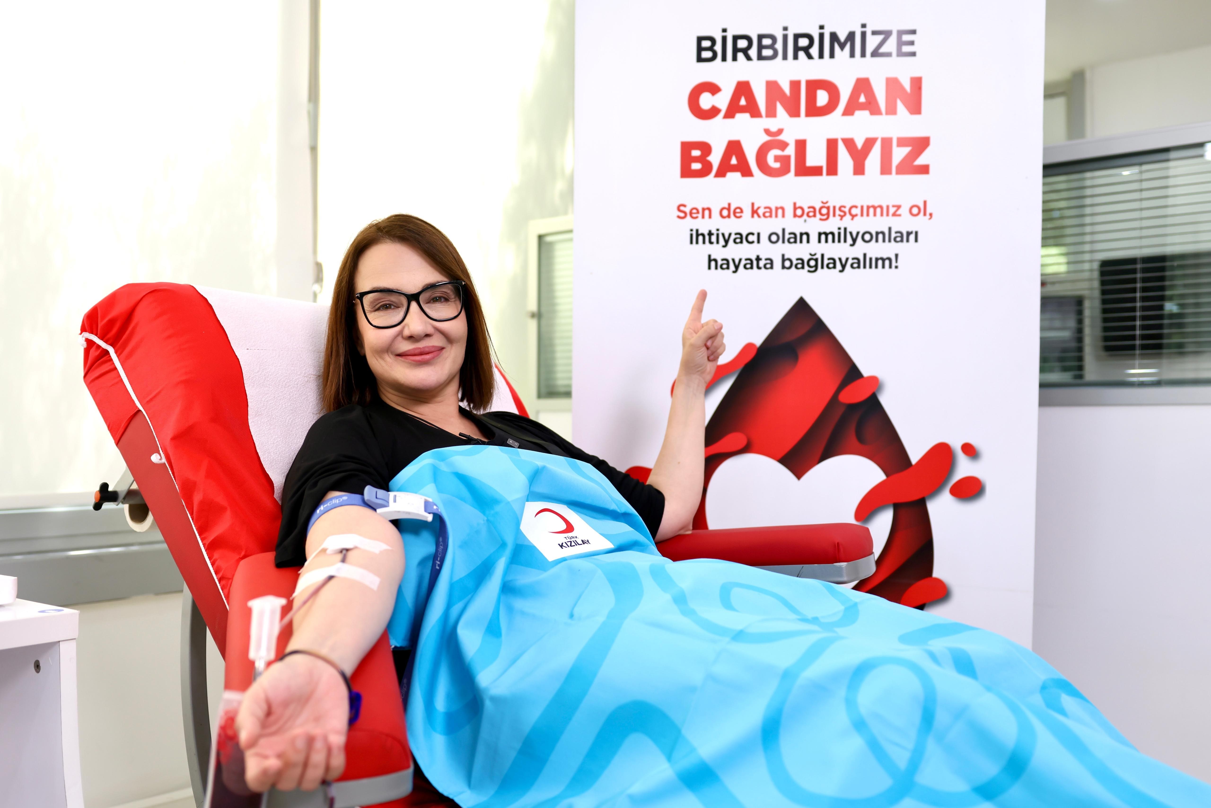 Ünlü isimlerden Türkiye’ye çağrı