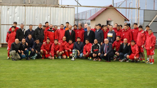 ŞAMPİYON TAKIM SİVASSPOR´U ZİYARET ETTİ