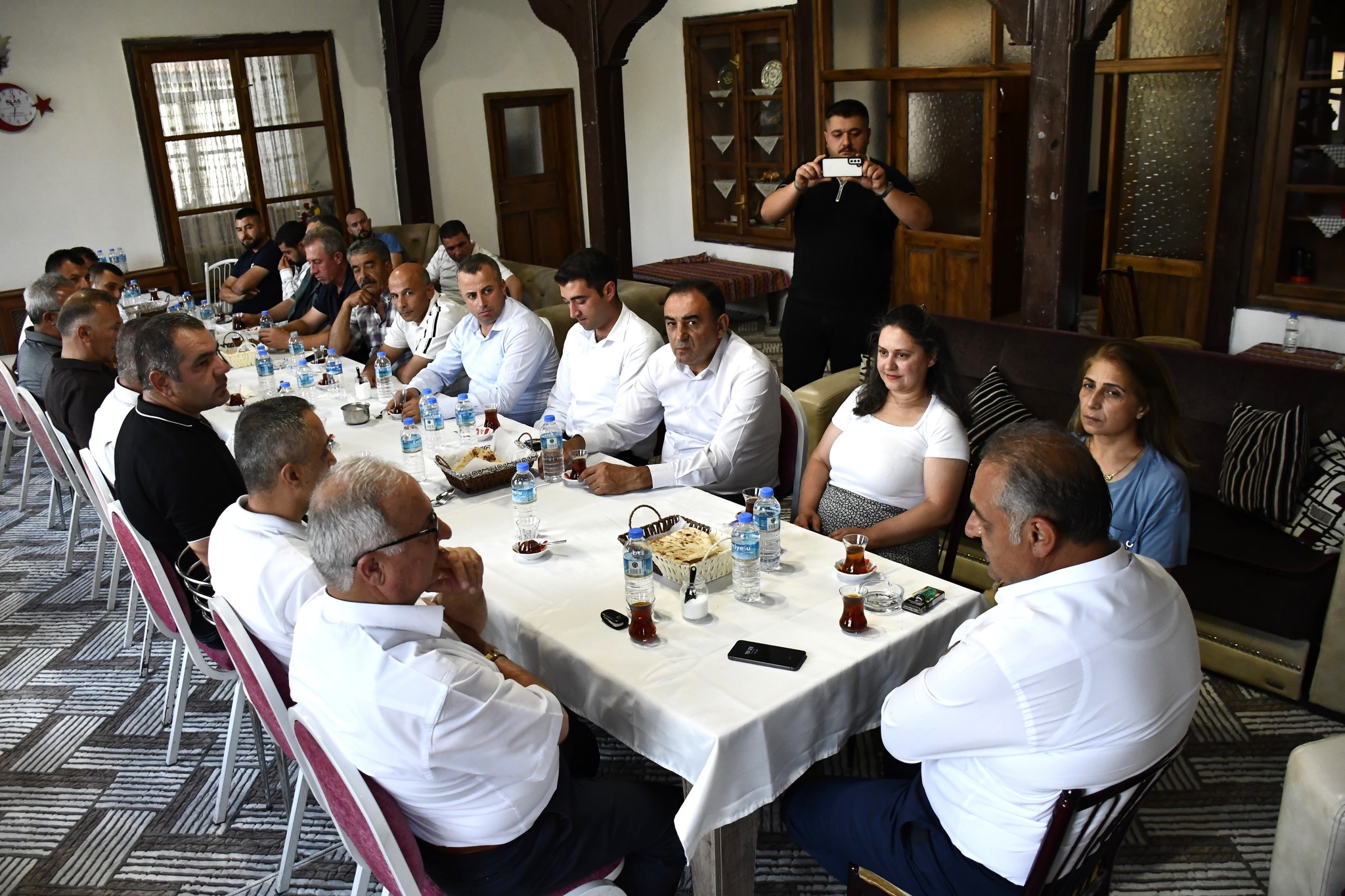 Sivas’ta 42 Yılın Ardından Yemekli Veda