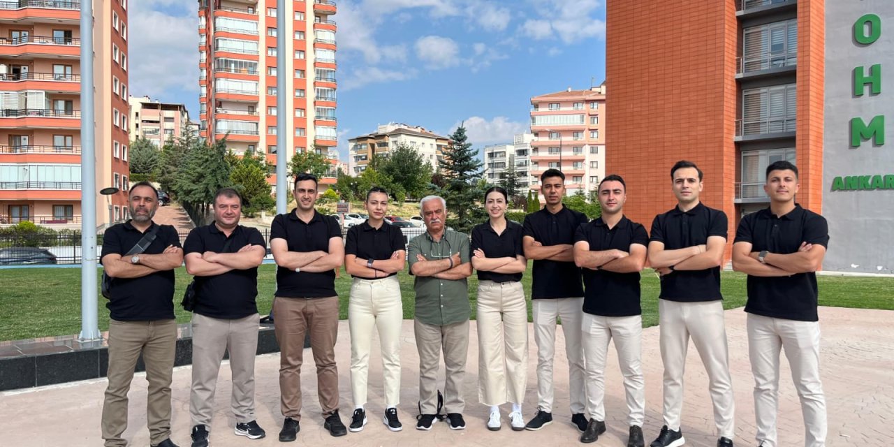 Sivaslı Hakemlerden Tarihi Başarı