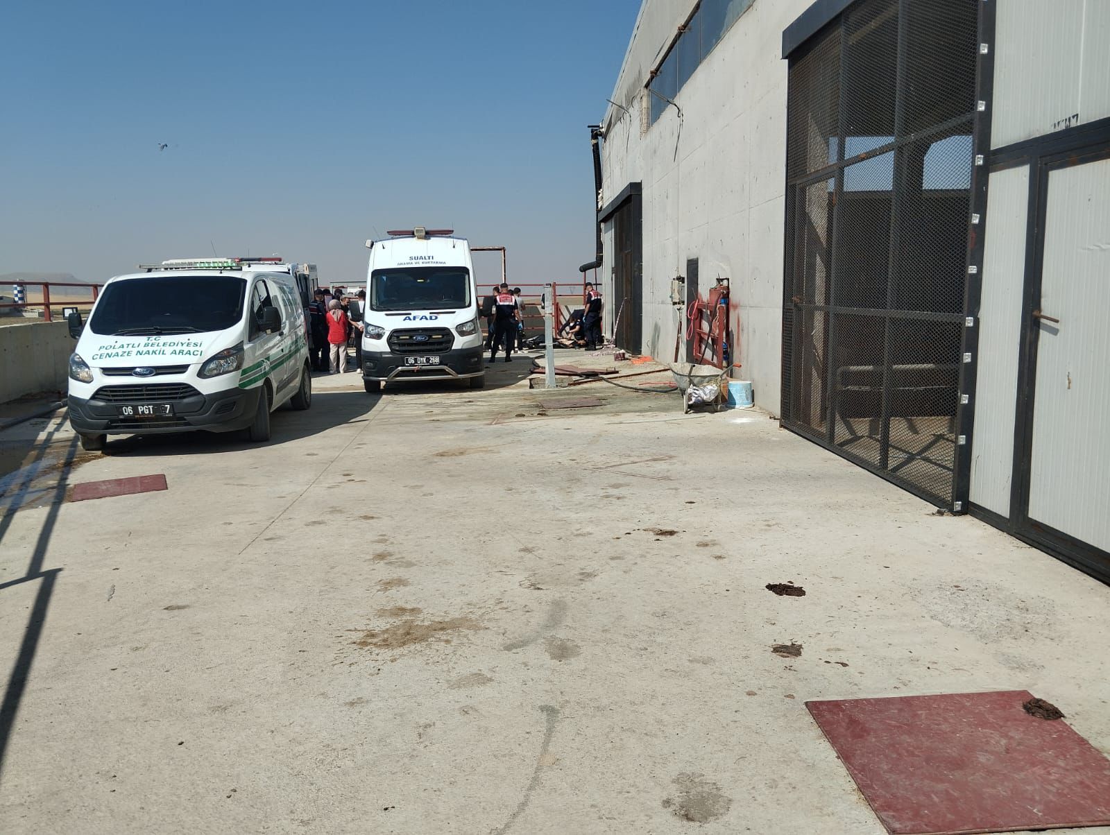 Metan gazından zehirlenen 2 işçi öldü