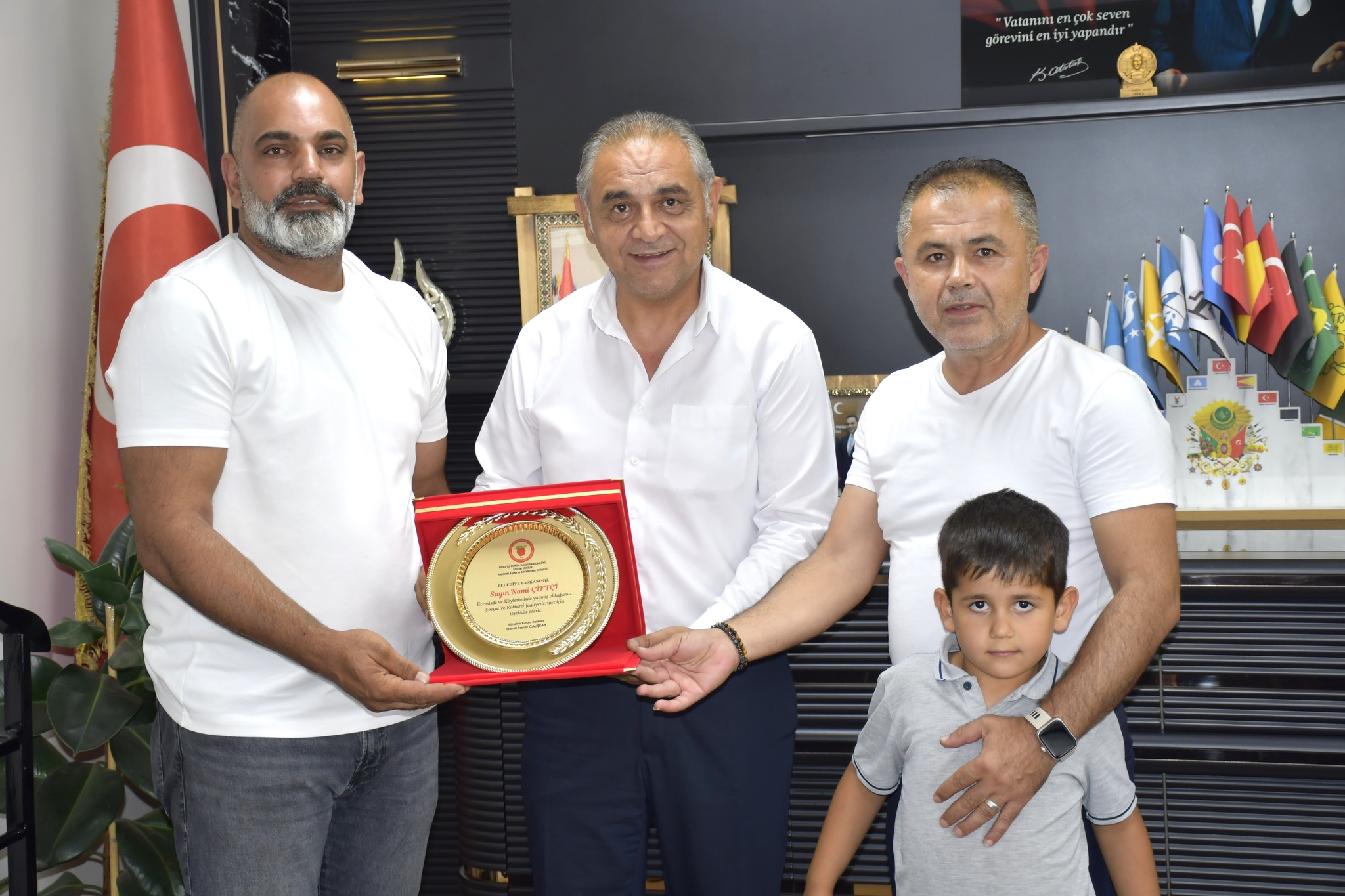 Sarıca Köyü Derneğinden Başkan Çiftçi’ye Anlamlı Ziyaret