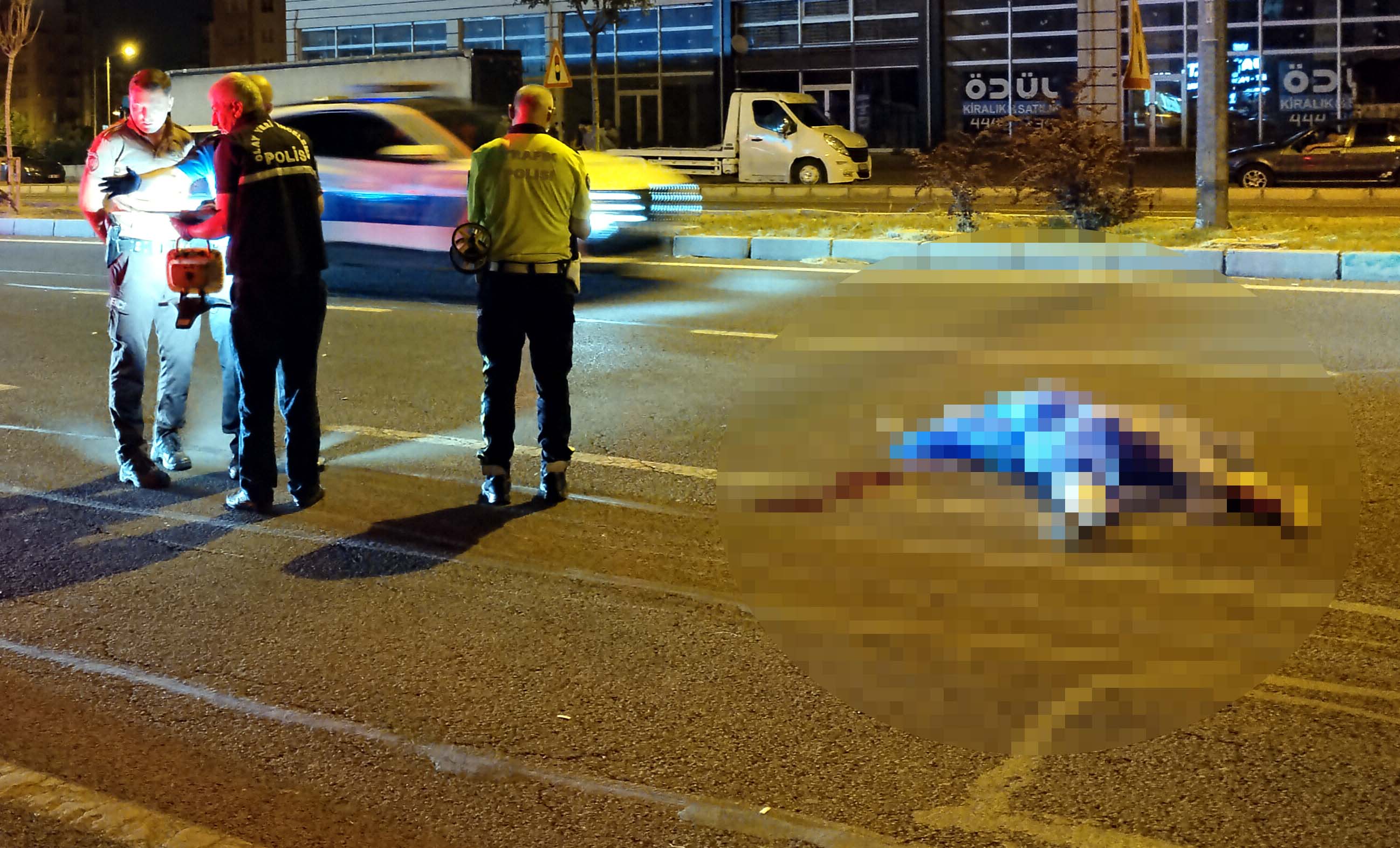 2 Otomobilin Çarptığı Kadın Feci Şekilde Öldü