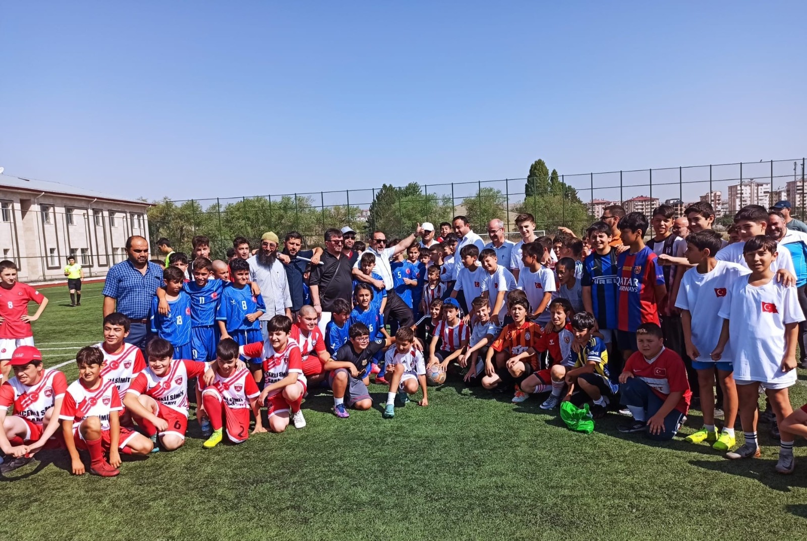 Sivas’ta Camiler Arası Turnuva Başladı